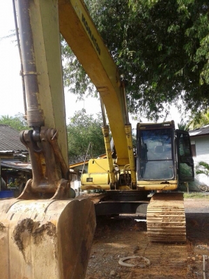 ขายแบคโฮ KOMATSU 200-6 95XXX สนใจโทร0819701072 ขายแบคโฮ KOMATSU 200-6 95XXX สนใจโทร0819701072