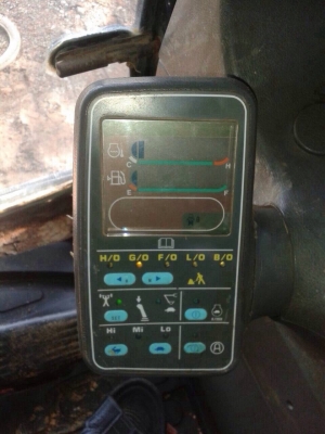 ขายแบคโฮ KOMATSU 200-6 95XXX สนใจโทร0819701072