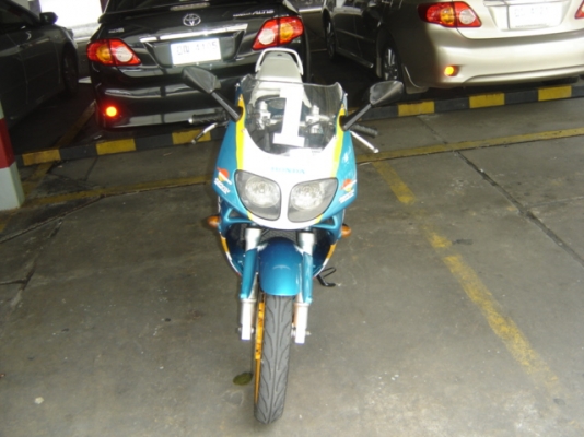 NSR150 SP PROARM ขายด่วน สวยมากครับ ทำสีใหม่ ทั้ง คัน เครื่องดีเยี่ยม อยูที่ กทม ไปรษณีย์ ยานนาวา ตรงข้ามปั้มเชลล์ สนจัยติดต่อ คุณ.แจ็ค โทร .0808051985 กทม