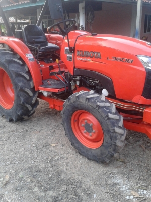 ขายรถไถ KUBOTA L 3608 (4WD) ขนาด 36 แรง ขายรถไถ KUBOTA L 3608 (4WD) ขนาด 36 แรง