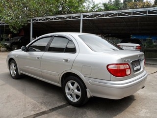 NISSAN SUNNY SUPER NEO 1.6 AUTO ปี 04 รถบ้านมือเดียวผู้หญิงใช้ ไมล์แท้ จัดไฟแนนซ์ได้ T.086-527-9533