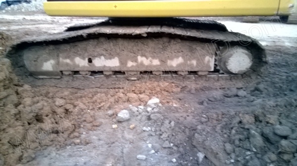 รถแบคโฮ ยี่ห้อ KOMATSU PC200-8