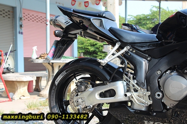 แม็กสิงห์บุรี//CBR1000RR ปี2004 สภาพสวย พร้อมของแต่ง ทะเบียนแท้ โอนขนส่ง 350000 (รับเทิร์น) แม็กสิงห์บุรี//CBR1000RR ปี2004 สภาพสวย พร้อมของแต่ง ทะเบียนแท้ โอนขนส่ง 350000 (รับเทิร์น)
