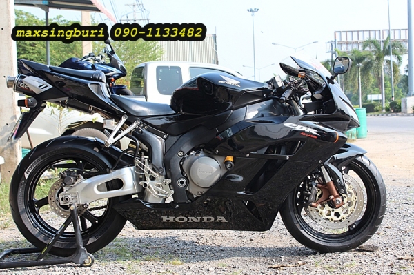 แม็กสิงห์บุรี//CBR1000RR ปี2004 สภาพสวย พร้อมของแต่ง ทะเบียนแท้ โอนขนส่ง 350000 (รับเทิร์น)