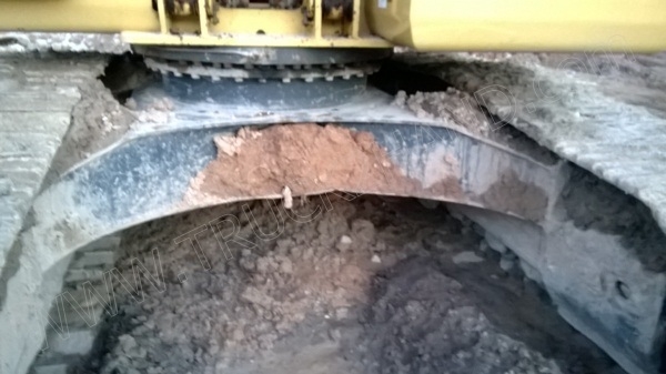 รถแบคโฮ ยี่ห้อ KOMATSU PC200-8