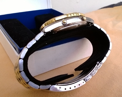 Seiiko Chronograph  จัดเวลาหมุนจากขอบ