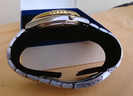 Seiiko Chronograph  จัดเวลาหมุนจากขอบ