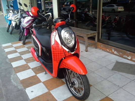 All New Scoopy – i เป็น Limited Edition ปี 2556 ลายแมนยู ราคาถูก All New Scoopy – i เป็น Limited Edition ปี 2556 ลายแมนยู ราคาถูก