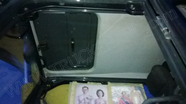 รถแบคโฮ ยี่ห้อ KOMATSU PC200-8