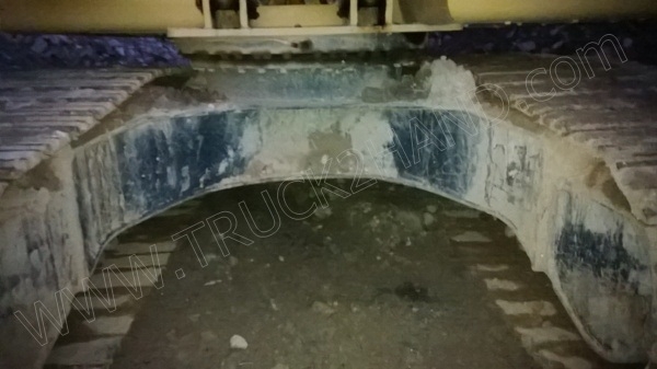 รถแบคโฮ ยี่ห้อ KOMATSU PC200-8