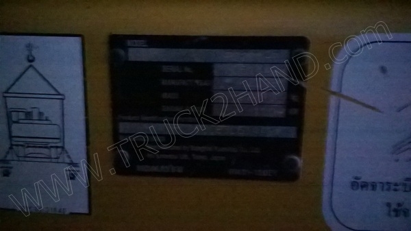 รถแบคโฮ ยี่ห้อ KOMATSU PC200-8