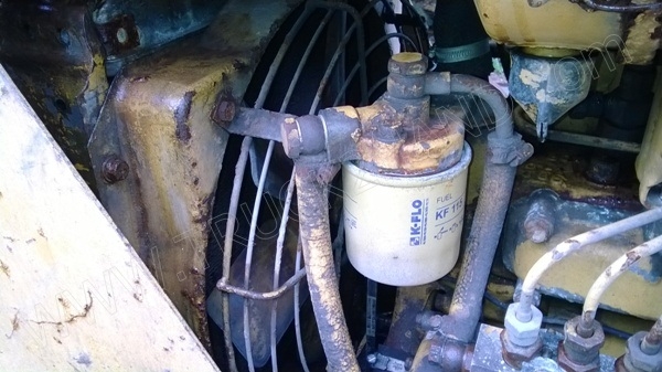 รถแทร็กเตอร์ ยี่ห้อ KOMATSU รุ่น D21P-5 รถแทร็กเตอร์ ยี่ห้อ KOMATSU รุ่น D21P-5