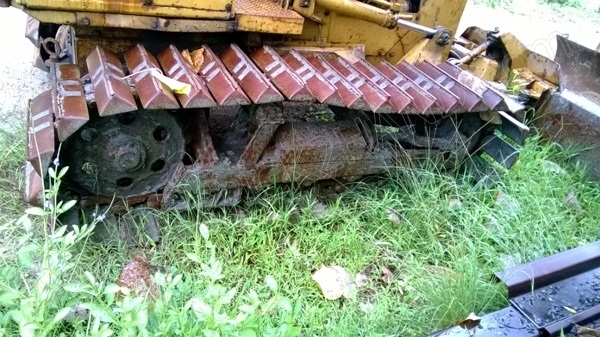 รถแทร็กเตอร์ ยี่ห้อ KOMATSU รุ่น D21P-5 รถแทร็กเตอร์ ยี่ห้อ KOMATSU รุ่น D21P-5