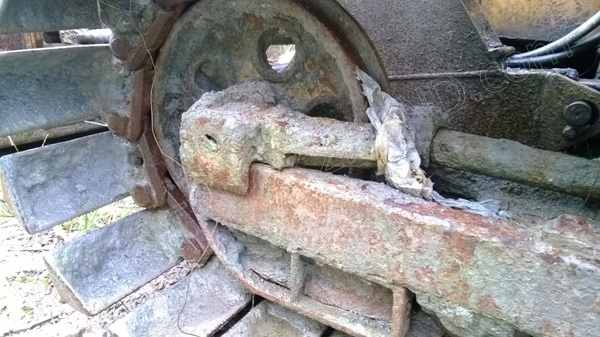 รถแทร็กเตอร์ ยี่ห้อ KOMATSU รุ่น D21P-5 รถแทร็กเตอร์ ยี่ห้อ KOMATSU รุ่น D21P-5