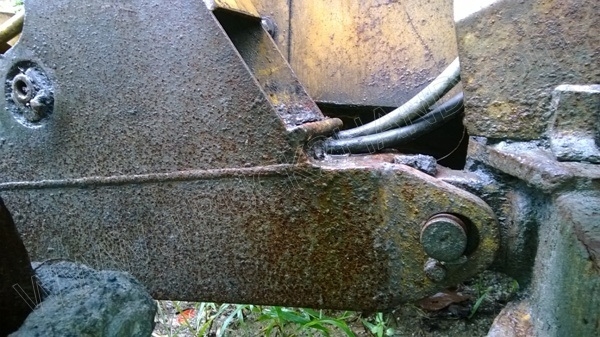 รถแทร็กเตอร์ ยี่ห้อ KOMATSU รุ่น D21P-5 รถแทร็กเตอร์ ยี่ห้อ KOMATSU รุ่น D21P-5