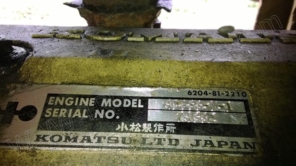 รถแทร็คเตอร์ ยี่ห้อ KOMATSU รถแทร็คเตอร์ ยี่ห้อ KOMATSU