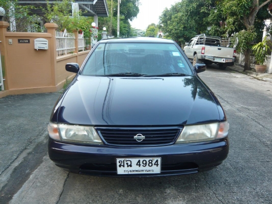 รถสวยสภาพดี เกียร์ออโอ้ ติดLPGหัวฉีด ถังโดนัด วิ่งได้ทั้งแก๊สและน้ำมัน