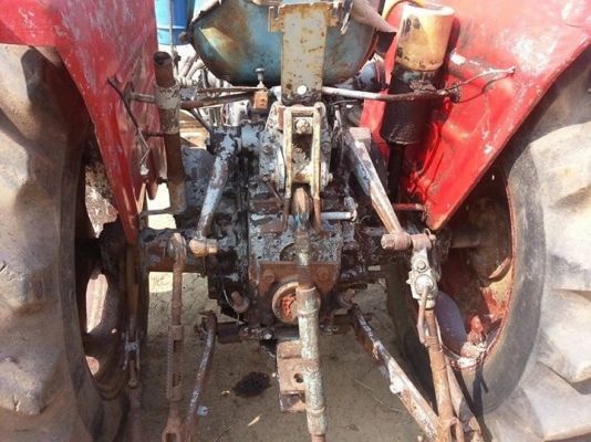 รถไถชิบูร่า 4 WD เครื่องดี เกียร์ดี ยางดีมากๆ4 เส้น ขายตามสภาพภาพถูกๆ