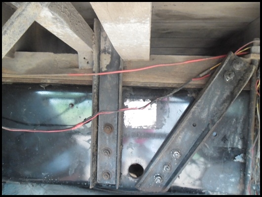 ฮีโน่ 3M  2เพลา พื้นเรียบ