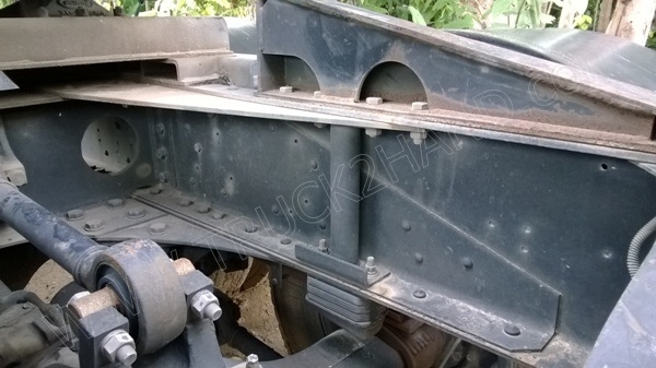 หัวลากHINO พร้อมหางโรเบส 3 เพลา เพลาเหลี่ยม