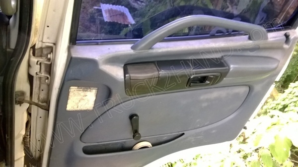 หัวลากHINO พร้อมหางโรเบส 3 เพลา เพลาเหลี่ยม