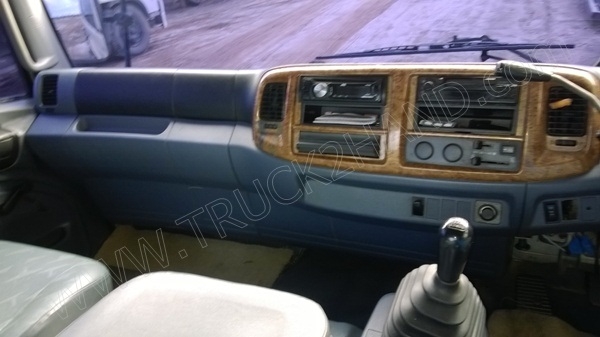 หัวลากHINO พร้อมหางโรเบส 3 เพลา เพลาเหลี่ยม