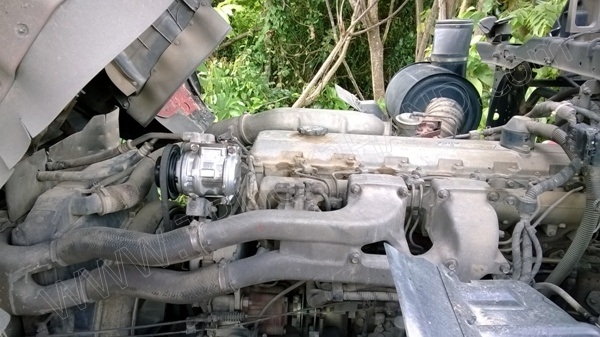 หัวลากHINO พร้อมหางโรเบส 3 เพลา เพลาเหลี่ยม