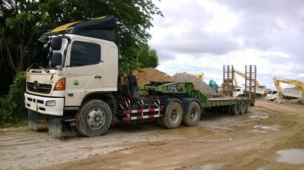 หัวลากHINO พร้อมหางโรเบส 3 เพลา เพลาเหลี่ยม