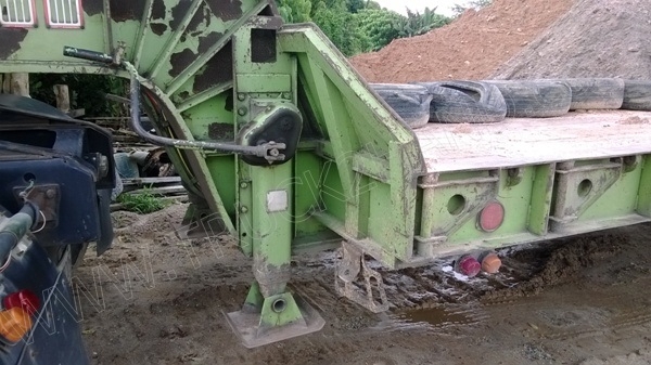 หัวลากHINO พร้อมหางโรเบส 3 เพลา เพลาเหลี่ยม