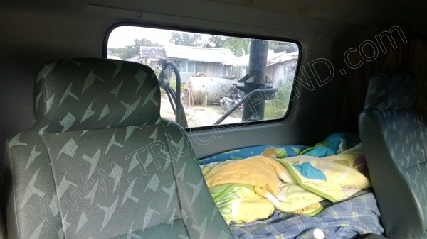 หัวลากHINO พร้อมหางโรเบส 3 เพลา เพลาเหลี่ยม