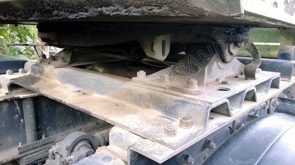 หัวลากHINO พร้อมหางโรเบส 3 เพลา เพลาเหลี่ยม