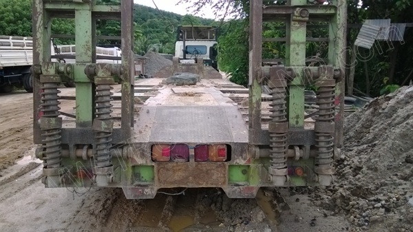 หัวลากHINO พร้อมหางโรเบส 3 เพลา เพลาเหลี่ยม