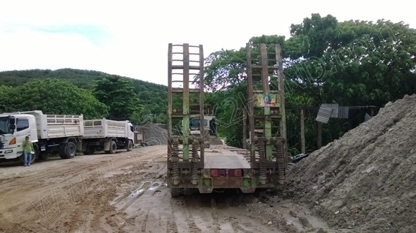 หัวลากHINO พร้อมหางโรเบส 3 เพลา เพลาเหลี่ยม