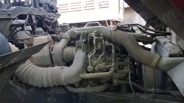 หัวลากHINO พร้อมหางโรเบส 3 เพลา เพลาเหลี่ยม