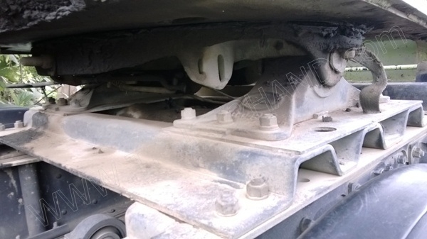 หัวลากHINO พร้อมหางโรเบส 3 เพลา เพลาเหลี่ยม