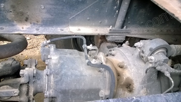 หัวลากHINO พร้อมหางโรเบส 3 เพลา เพลาเหลี่ยม