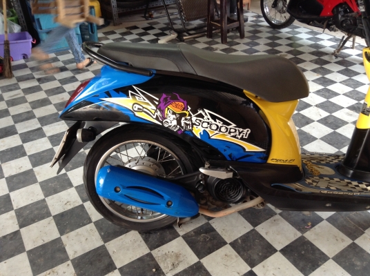 ขาย!!!สกูปปี้ ปี54 รถเครื่องดีคับ มีเล่มทะเบียนครบ ภาษีไม่หมด