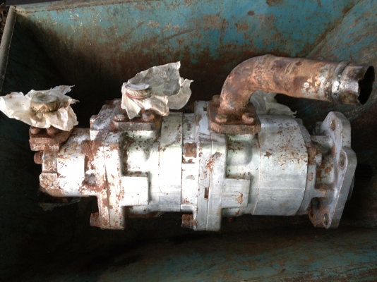 ปั้มไฮดรอลิค3ตอนเสื้อเนียมขายจ้า