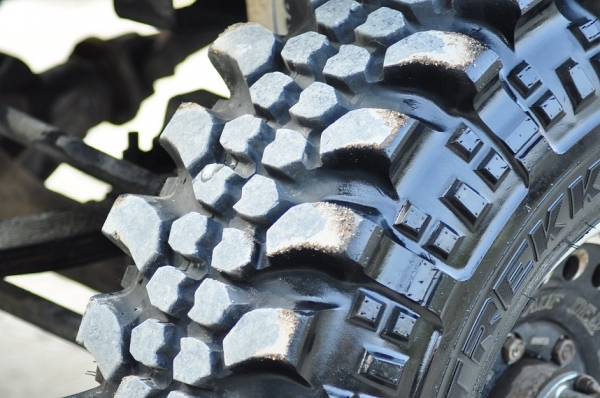 ขายยาง 35 ขอบ 16 SIMEX (ตะขาบ) 4 เส้น ( ไม่เคยเข้าป่า )