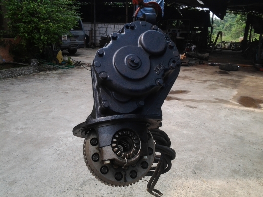 ขายเกียร์ มอร์เตอร์   รถโฟ๊คลิ๊ฟไฟฟ้า ขนาดใหญ่  2  ตัน   แกะออกจากรถรุ่นนี้ปี 2008 ยังไม่เคยใช้ในไทย มี 2 ลูก  ยี่ห้อ  SHINKO   รุ่น  8FB20PX  ขาย12000