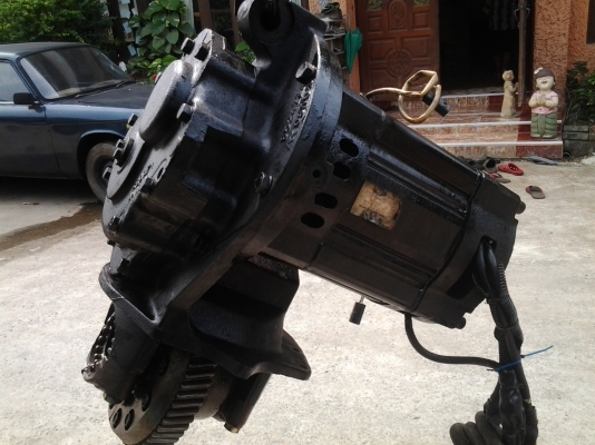 ขายเกียร์ มอร์เตอร์   รถโฟ๊คลิ๊ฟไฟฟ้า ขนาดใหญ่  2  ตัน   แกะออกจากรถรุ่นนี้ปี 2008 ยังไม่เคยใช้ในไทย มี 2 ลูก  ยี่ห้อ  SHINKO   รุ่น  8FB20PX  ขาย12000