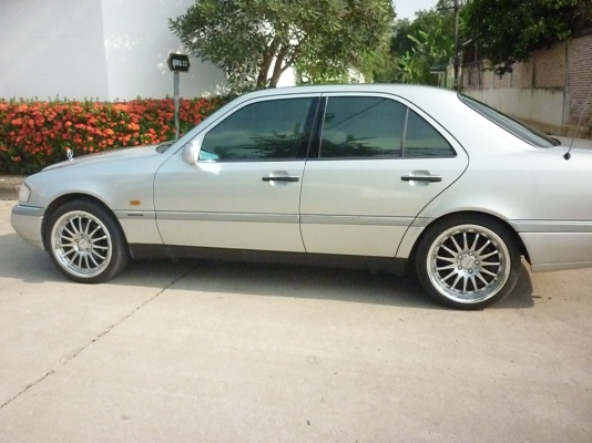 เบนซ์ C220 W202ปี95 สภาพดี ติดLPGประหยัดจริงๆ