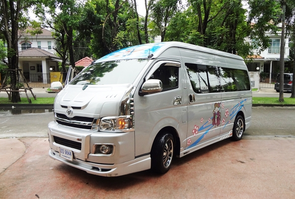 รถตู้ VIP สภาพสวยมาก มีประกันชั้นหนึ่งเหลืออีก 8 เดือน รถตู้ VIP สภาพสวยมาก มีประกันชั้นหนึ่งเหลืออีก 8 เดือน
