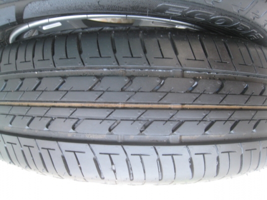 ขายล้อแม็กมือสอง Mitsu mirage 14"x4.5" et46 4รู100 + ยางปี38,1เส้นและ49,3เส้นปี12 สนใจติดต่อเล็กคลองสาม (081-3747940)