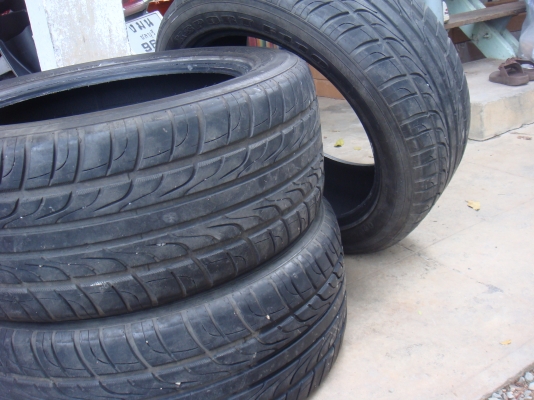 ขายยาง Tracmax 265 50 20 ปี 12  6000 บาท