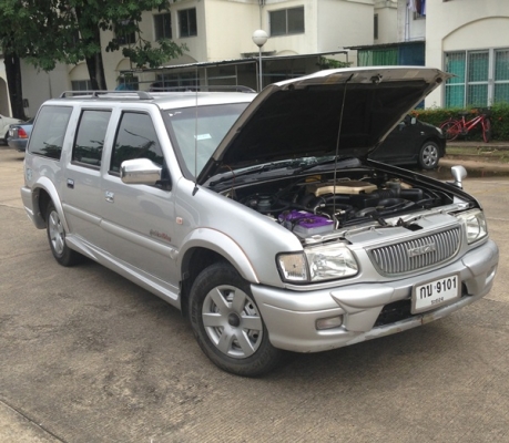 ISUZU  3.0 ADVENTURE ปี 2002 TURBO เกียออโต้ แท้ๆจากโรงงานเป็นตัวTOP