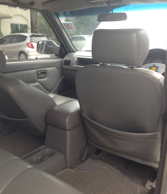 ISUZU  3.0 ADVENTURE ปี 2002 TURBO เกียออโต้ แท้ๆจากโรงงานเป็นตัวTOP