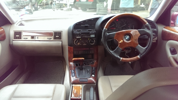 ขายรถ BMW 325i