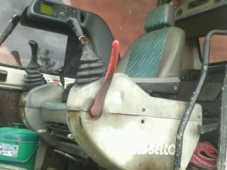 kobelco sk200 mark 5 เครื่องแน่น ปั้มแน่น ไฟฟ้าครบ ช่วงส่างเต็ม มีเอกสารเล่มทะเบียน