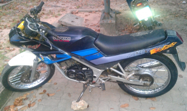 ขาย SUZUKI RGV150 เครื่องแน่นแรงพร้อมใช้งาน